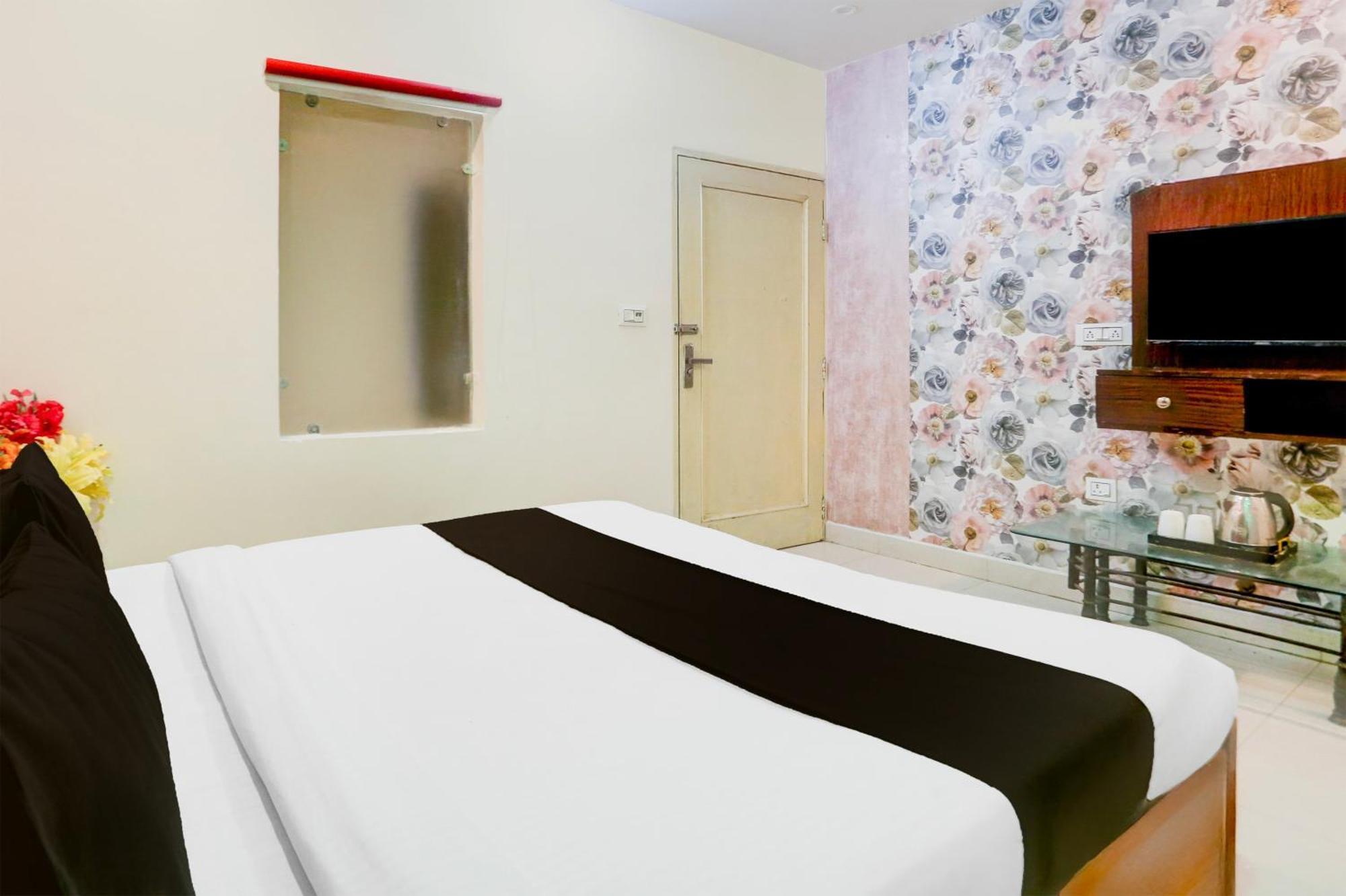Super Collection O Roop Vihar Rohtak Formerly Hotel Maha 외부 사진